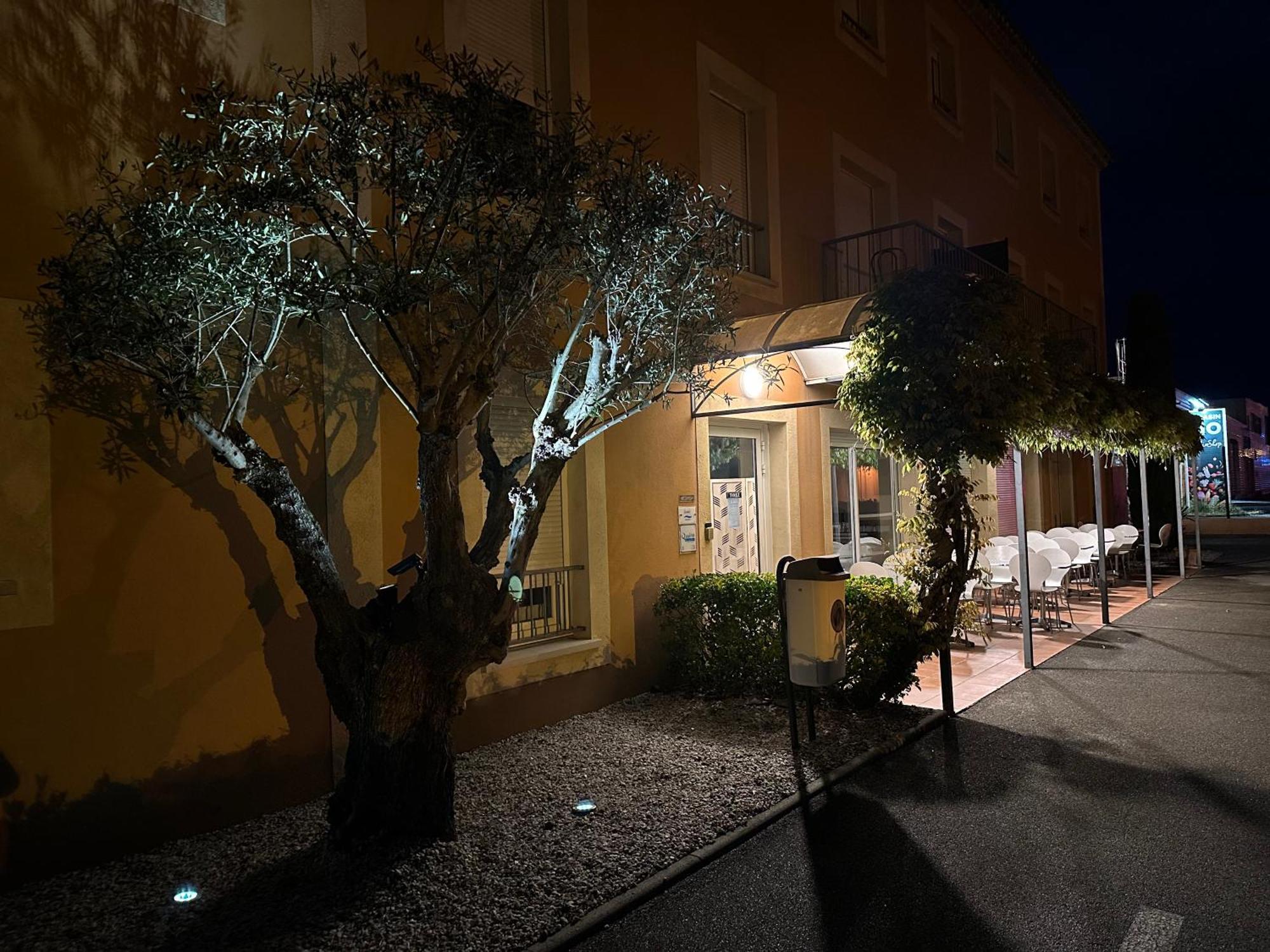 Hotel De L'Orb Bédarieux Esterno foto