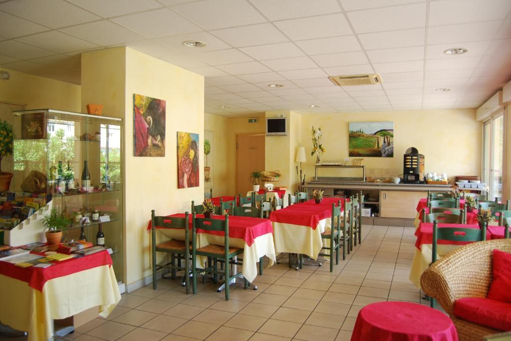 Hotel De L'Orb Bédarieux Esterno foto